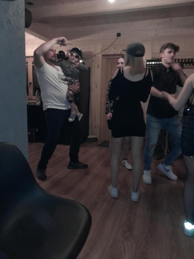 Chata nad Termami VIP Dzianisz Bagian luar foto